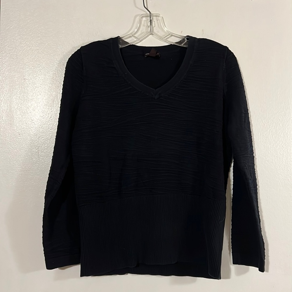 Dana Buchman black v-neck 100% cotton sweater